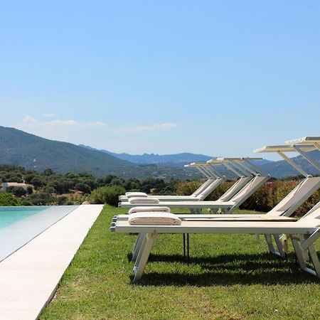 Albero Capovolto Bed and Breakfast Golfo Aranci Εξωτερικό φωτογραφία